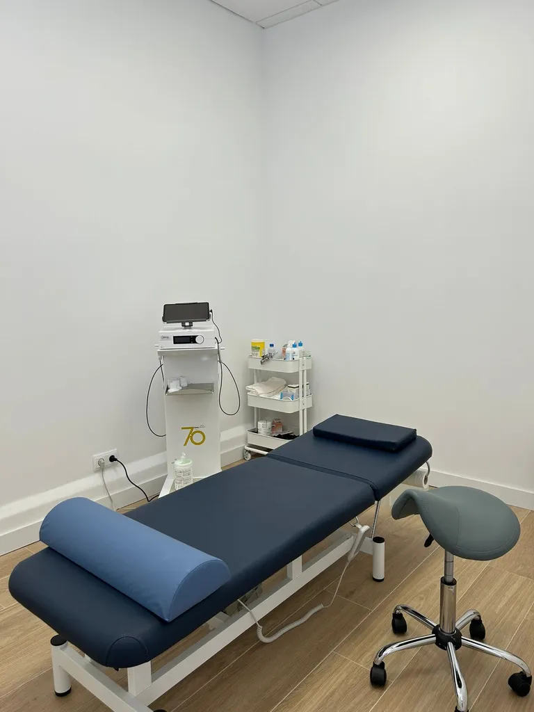 Clínica de fisioterapia Kaizen en Madrid, después de la reforma — imagen 4